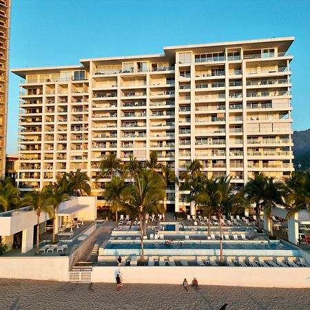 Harbor 13008A Artistic Beachfront Studio By Moikkarentals بويرتو فالارتا المظهر الخارجي الصورة